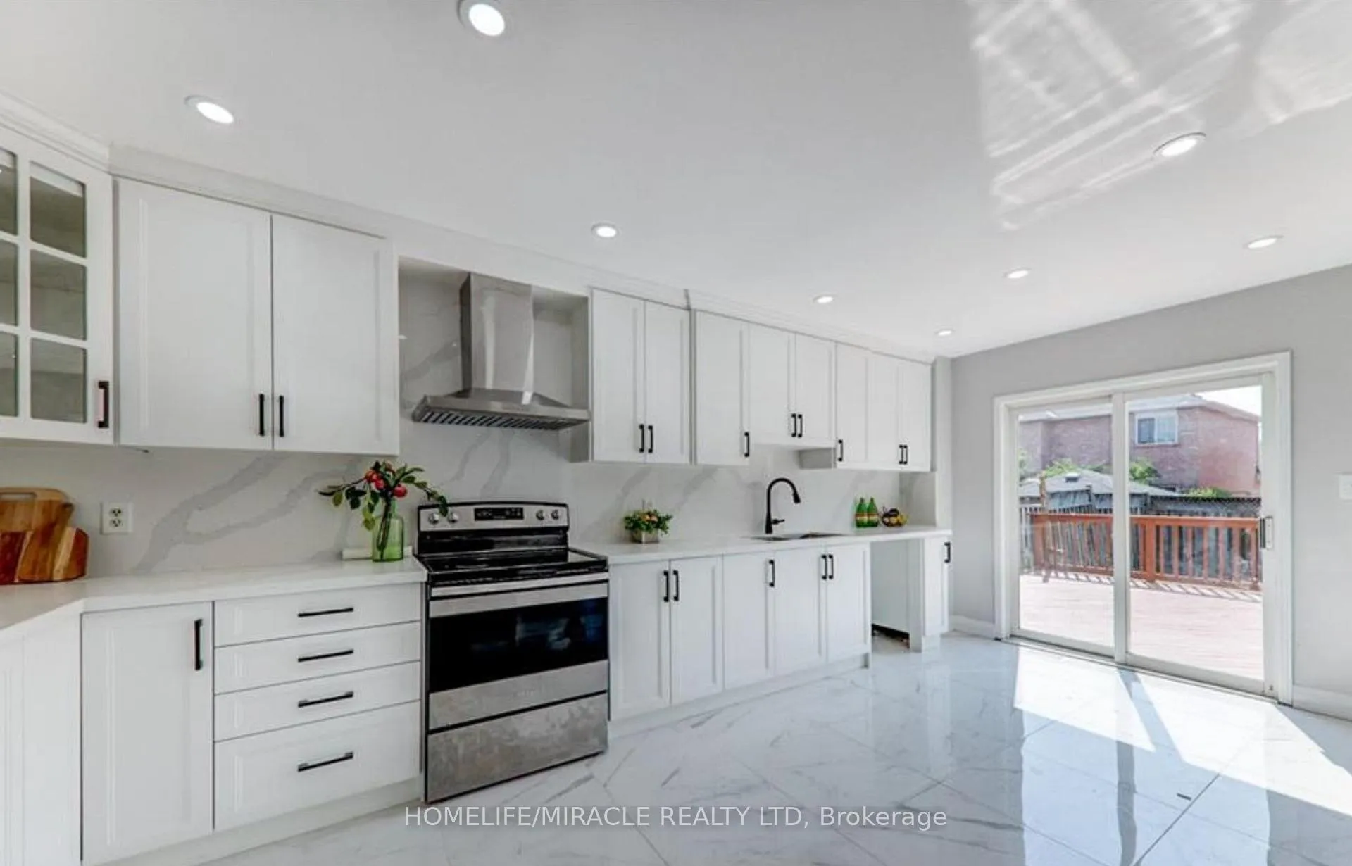 Photo 9 of 95 Luella Crescent, Brampton, Fletcher's Meadow — HOMEH