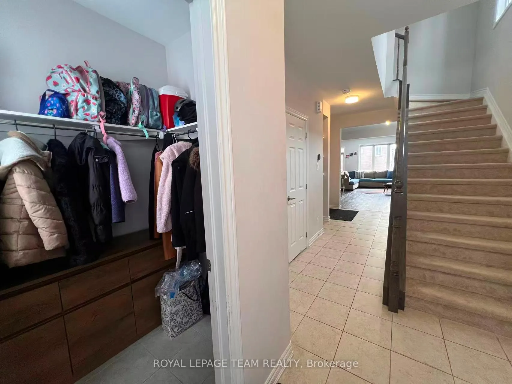 Photo 2 of 565 Rye Grass Way, Ottawa, Barrhaven - Half Moon Bay — HOMEH