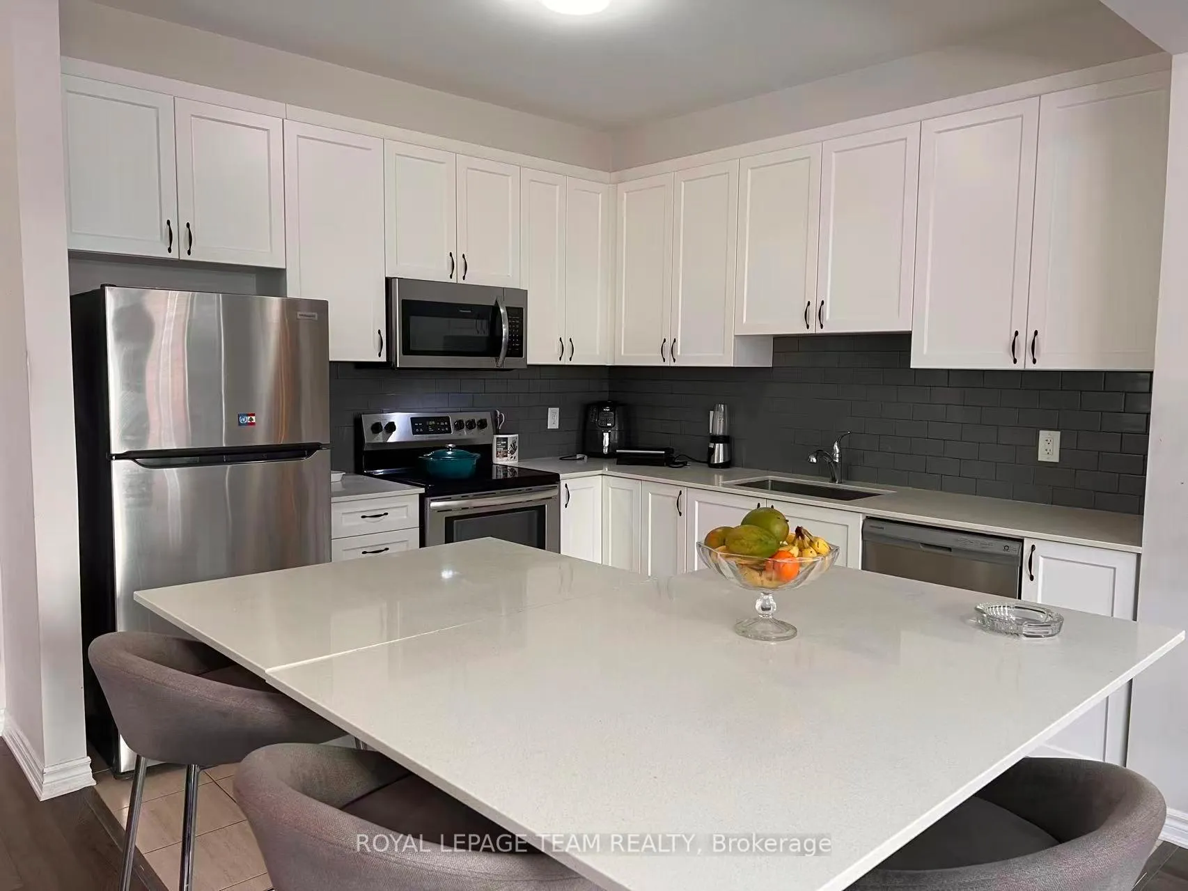 Photo 5 of 565 Rye Grass Way, Ottawa, Barrhaven - Half Moon Bay — HOMEH