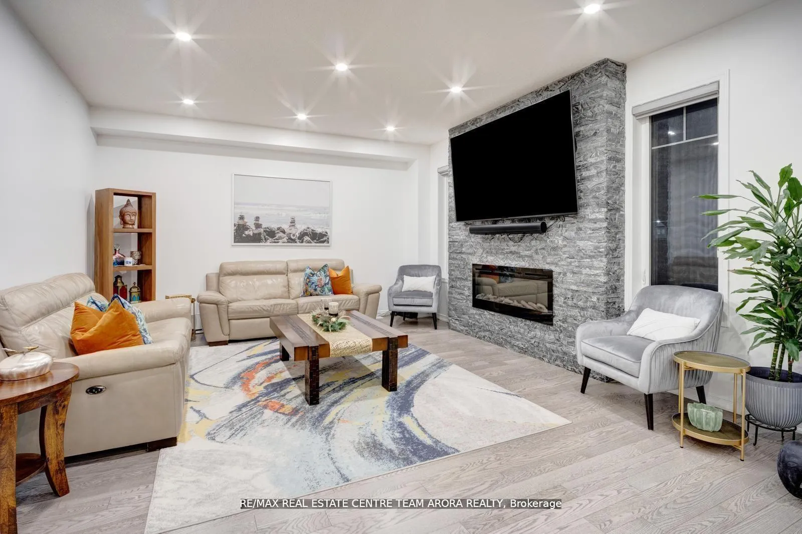 Photo 8 of 74 Abercrombie Crescent, Brampton, Northwest Brampton — HOMEH