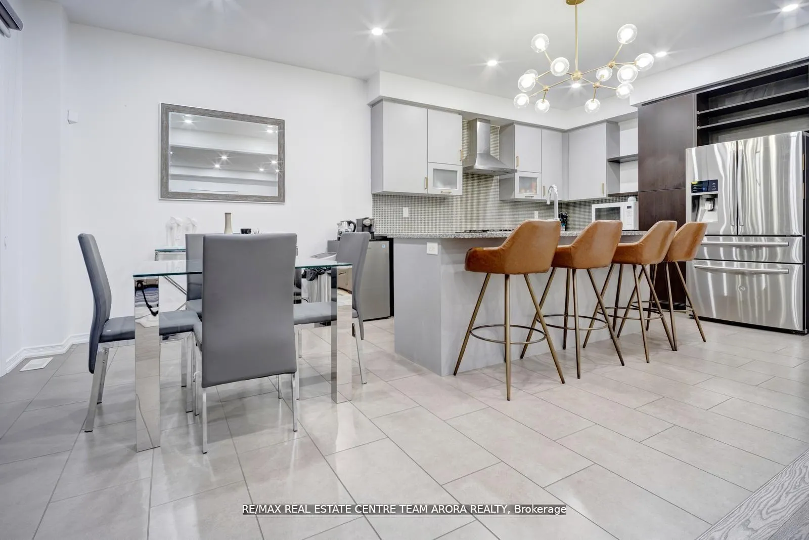 Photo 14 of 74 Abercrombie Crescent, Brampton, Northwest Brampton — HOMEH