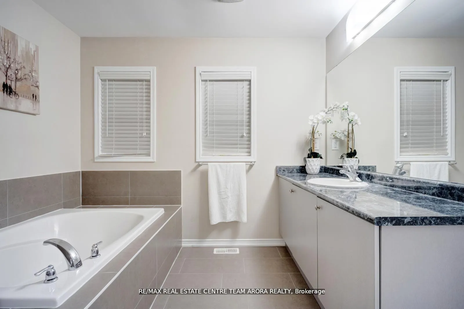 Photo 18 of 74 Abercrombie Crescent, Brampton, Northwest Brampton — HOMEH