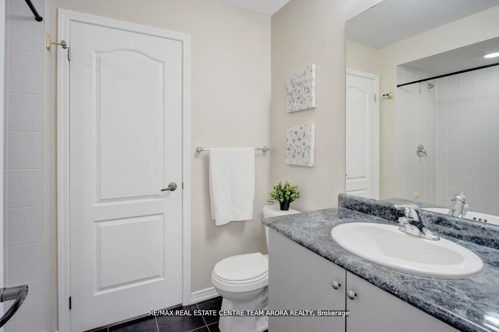 Photo 24 of 74 Abercrombie Crescent, Brampton, Northwest Brampton — HOMEH