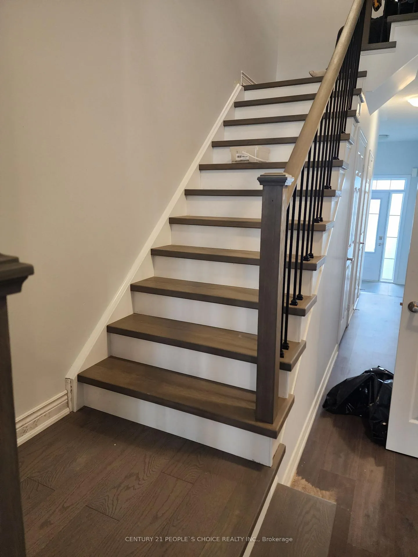 Photo 4 of 39 Doris Pawley Crescent, Caledon, Rural Caledon — HOMEH