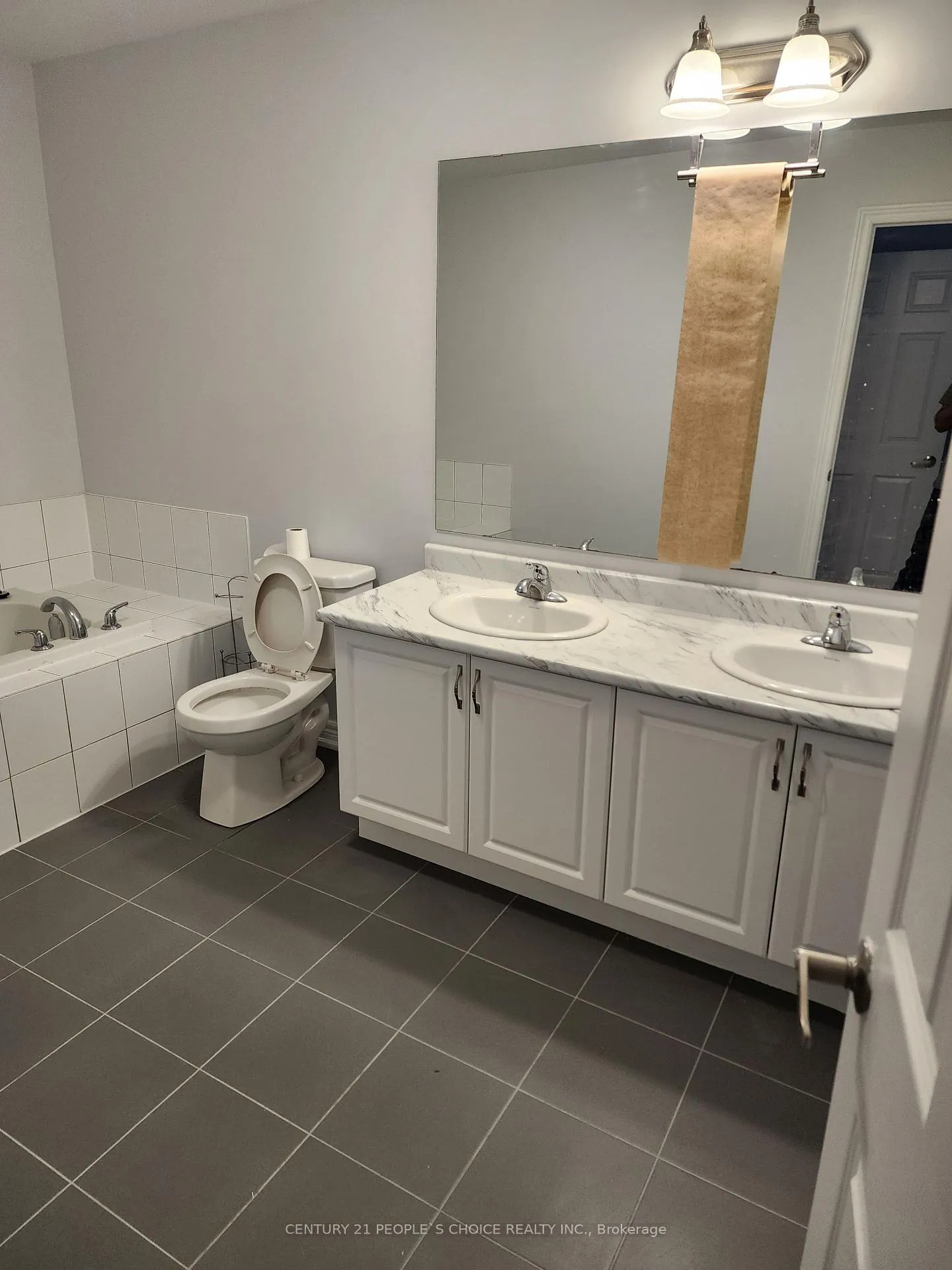 Photo 10 of 39 Doris Pawley Crescent, Caledon, Rural Caledon — HOMEH