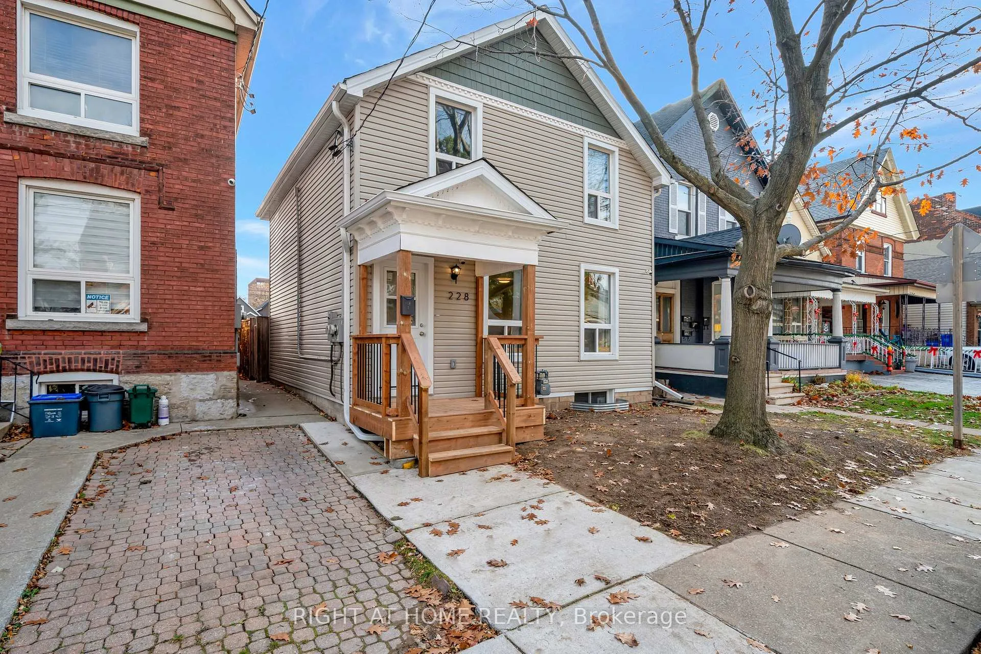 Photo 1 of Unit Main, 228 Mary Street, Hamilton, Beasley — HOMEH