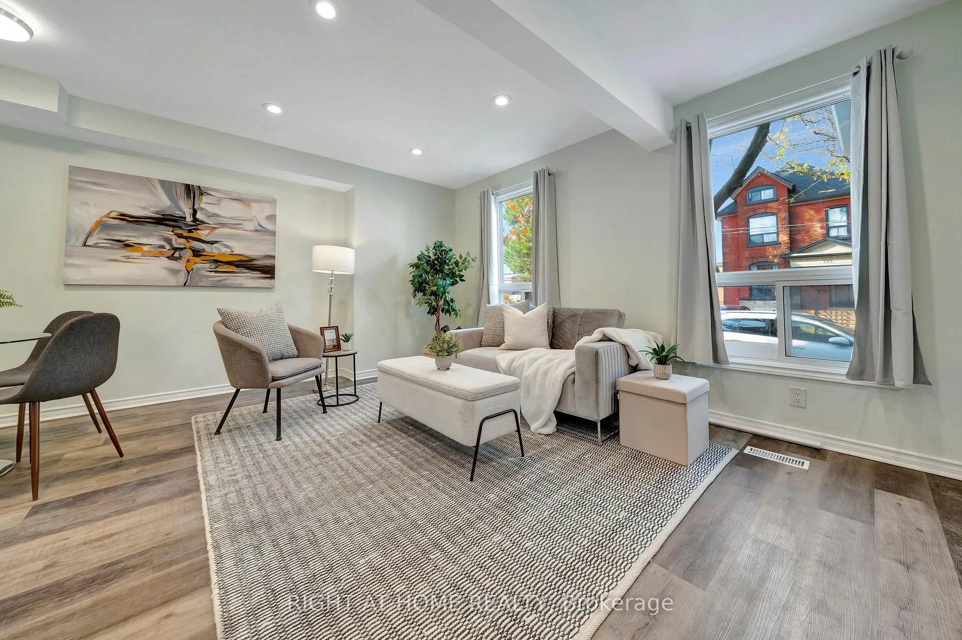 Photo 4 of Unit Main, 228 Mary Street, Hamilton, Beasley — HOMEH
