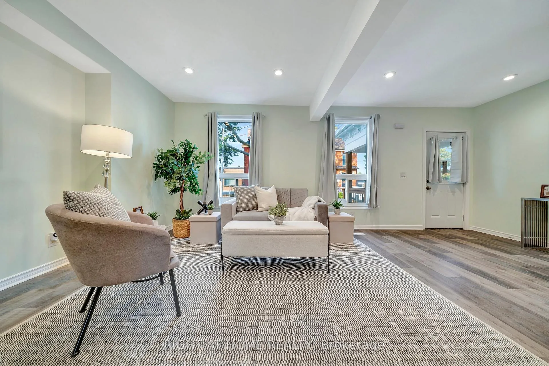 Photo 6 of Unit Main, 228 Mary Street, Hamilton, Beasley — HOMEH