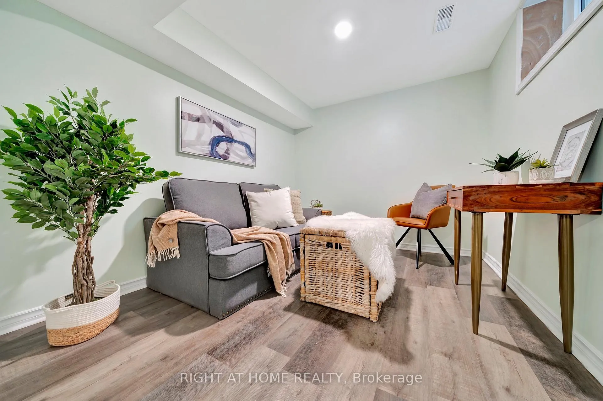 Photo 18 of Unit Main, 228 Mary Street, Hamilton, Beasley — HOMEH
