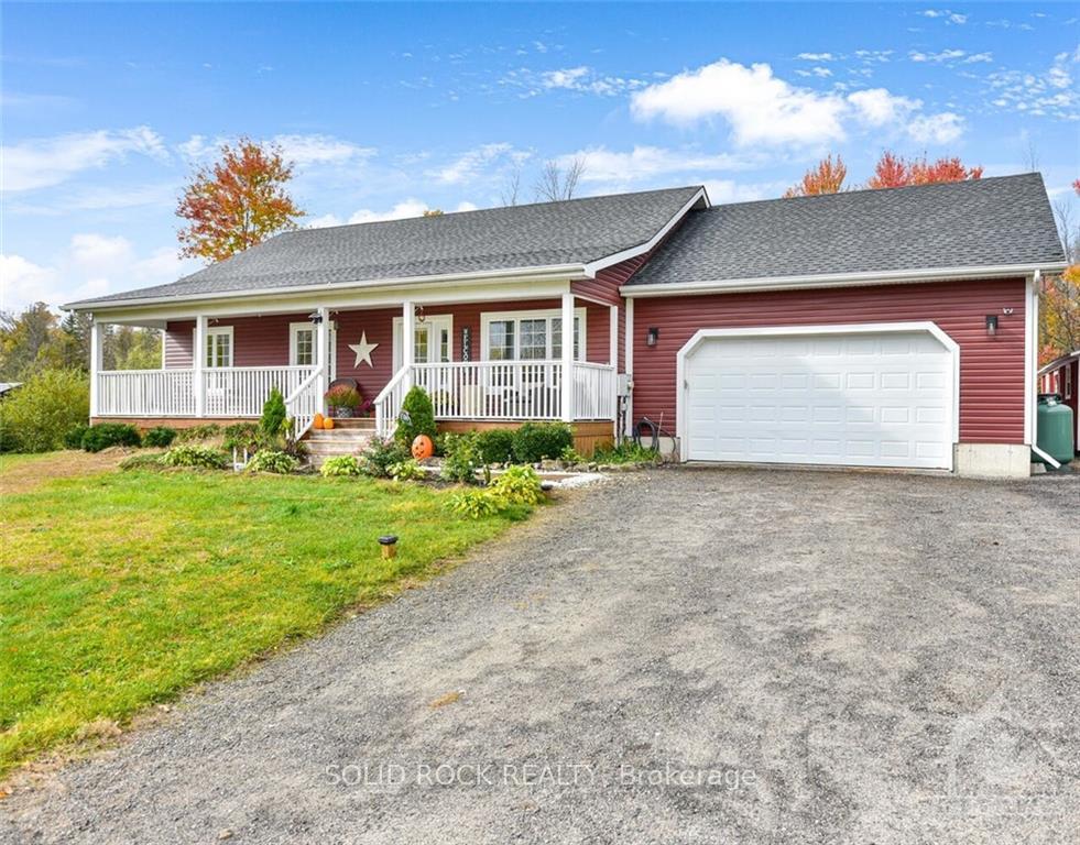 Photo 3 of 2302 Glen Smail Road, Edwardsburgh/Cardinal, Edwardsburgh/Cardinal Twp — HOMEH