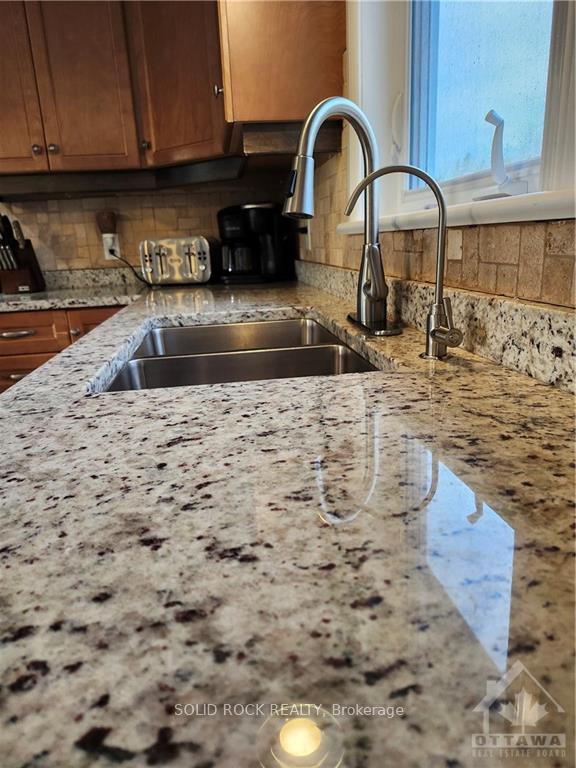 Photo 4 of 2302 Glen Smail Road, Edwardsburgh/Cardinal, Edwardsburgh/Cardinal Twp — HOMEH