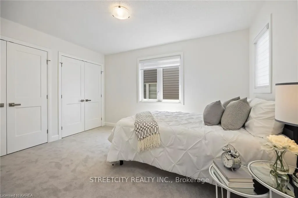 Photo 8 of 741 Riverview Way, Kingston, Kingston East (Incl Barret Crt) — HOMEH