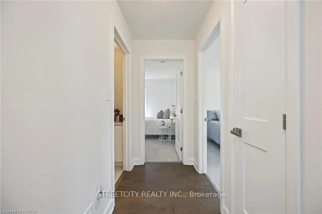 Photo 10 of 741 Riverview Way, Kingston, Kingston East (Incl Barret Crt) — HOMEH