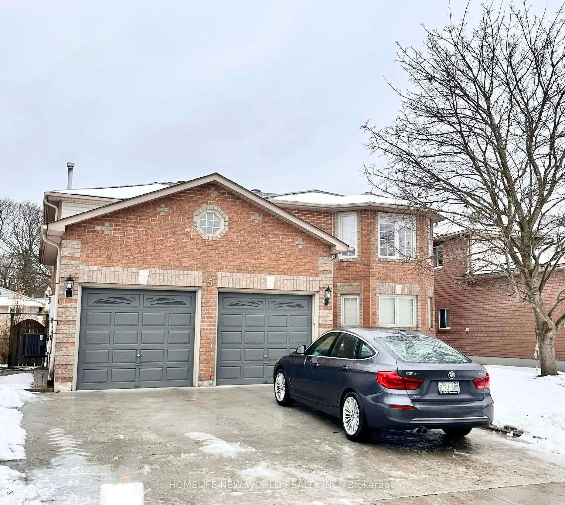 Photo 2 of Unit Main, 5 Jones Drive, Barrie, East Bayfield — HOMEH