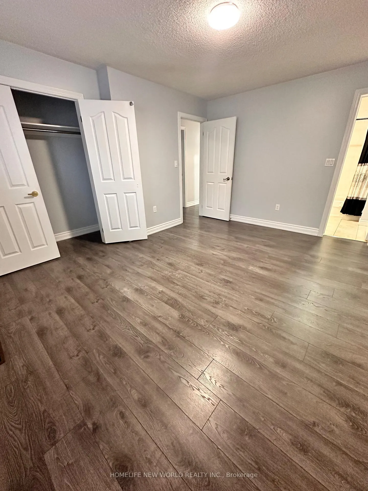 Photo 12 of Unit Main, 5 Jones Drive, Barrie, East Bayfield — HOMEH