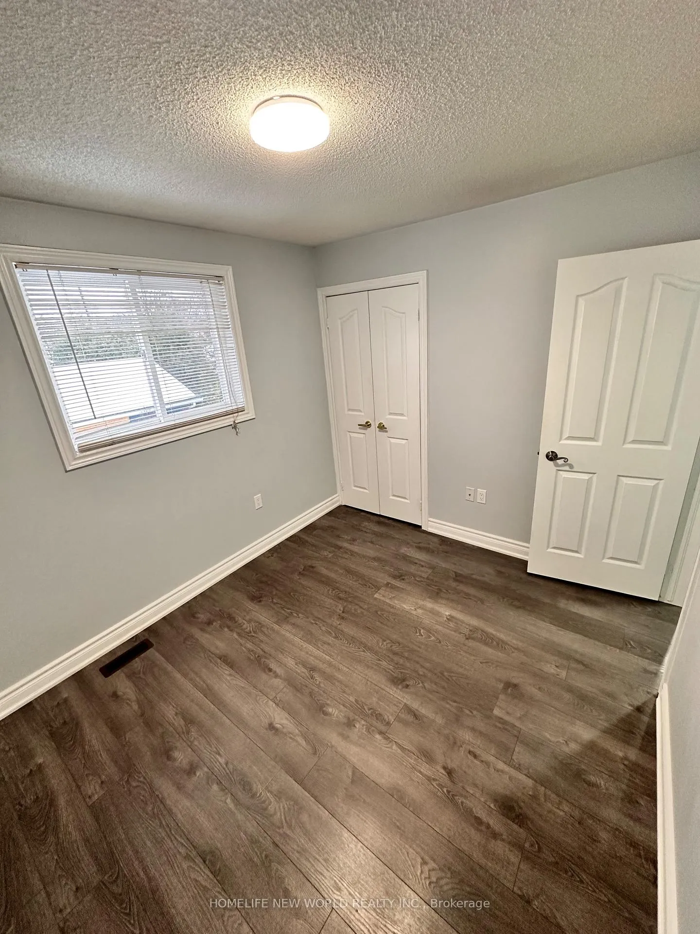 Photo 14 of Unit Main, 5 Jones Drive, Barrie, East Bayfield — HOMEH
