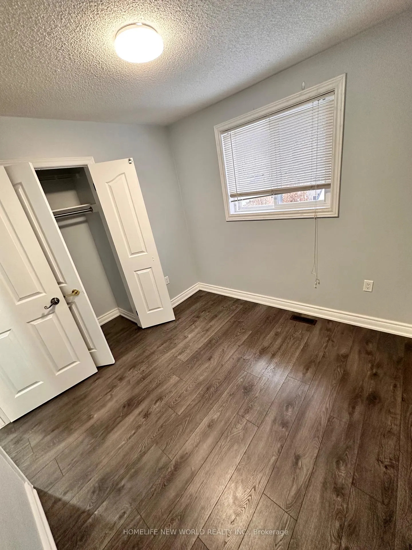 Photo 15 of Unit Main, 5 Jones Drive, Barrie, East Bayfield — HOMEH