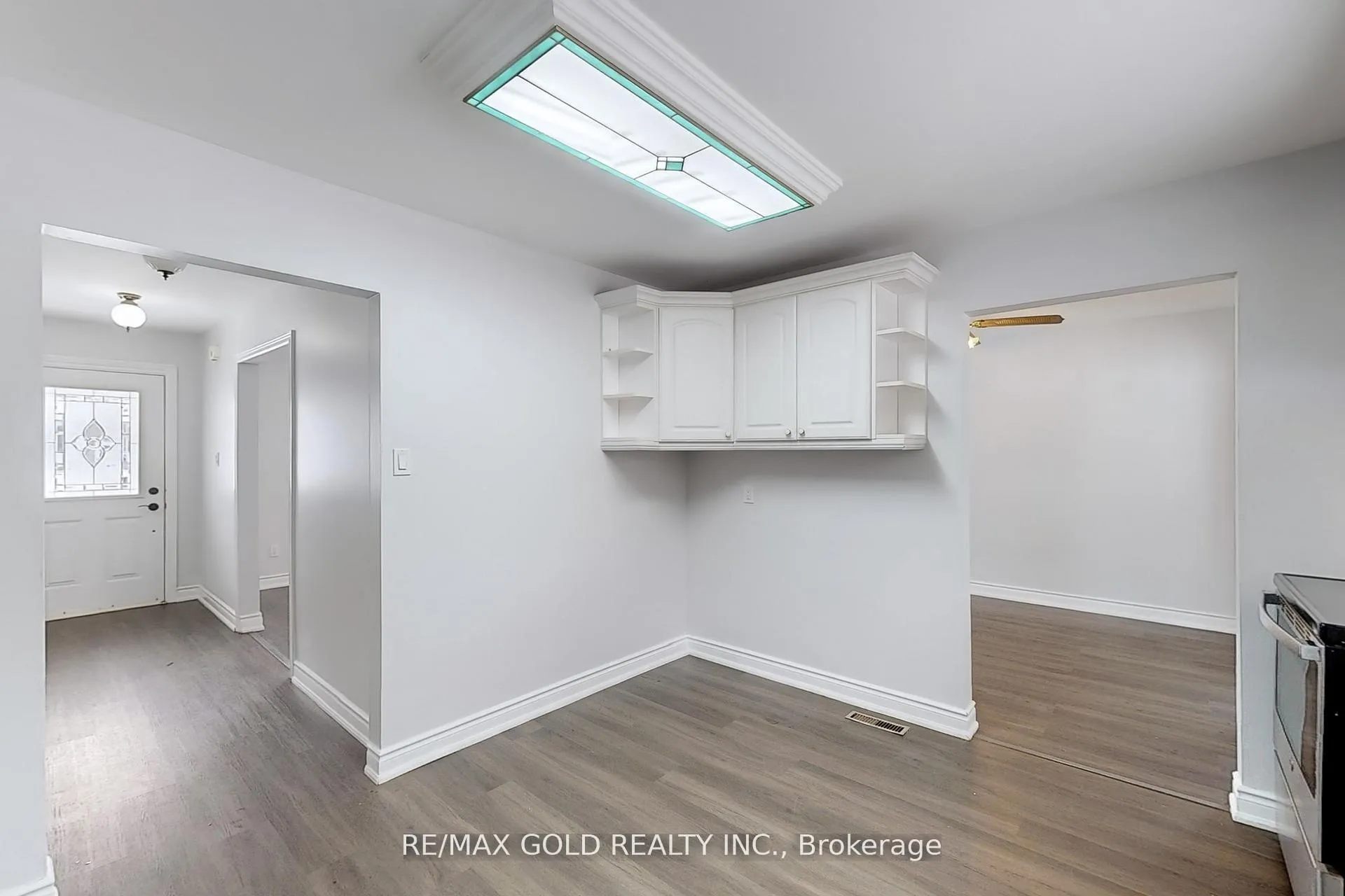 Photo 10 of Unit Main, 205 Cherry Court, Barrie, Bayshore — HOMEH