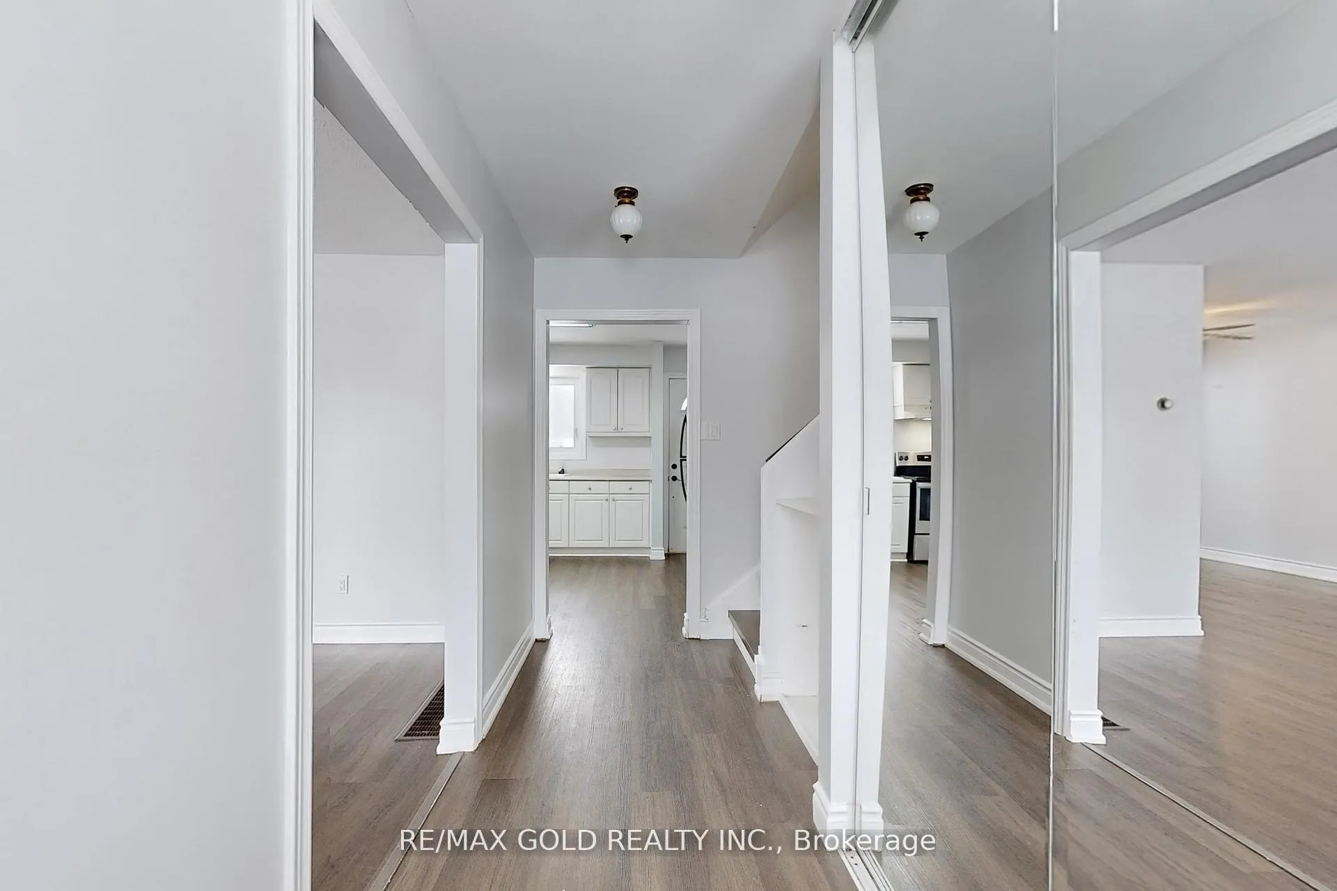Photo 12 of Unit Main, 205 Cherry Court, Barrie, Bayshore — HOMEH