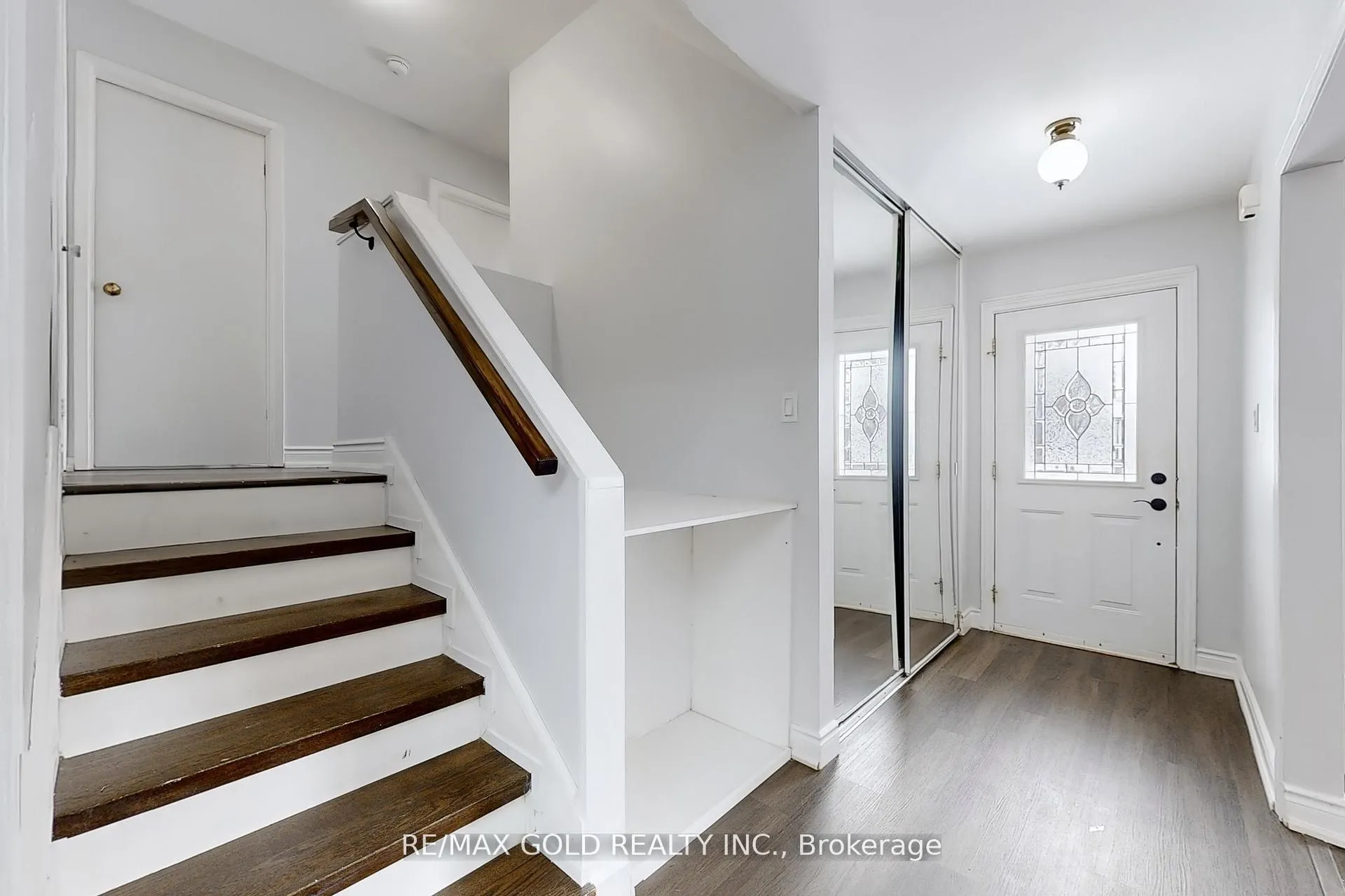 Photo 13 of Unit Main, 205 Cherry Court, Barrie, Bayshore — HOMEH