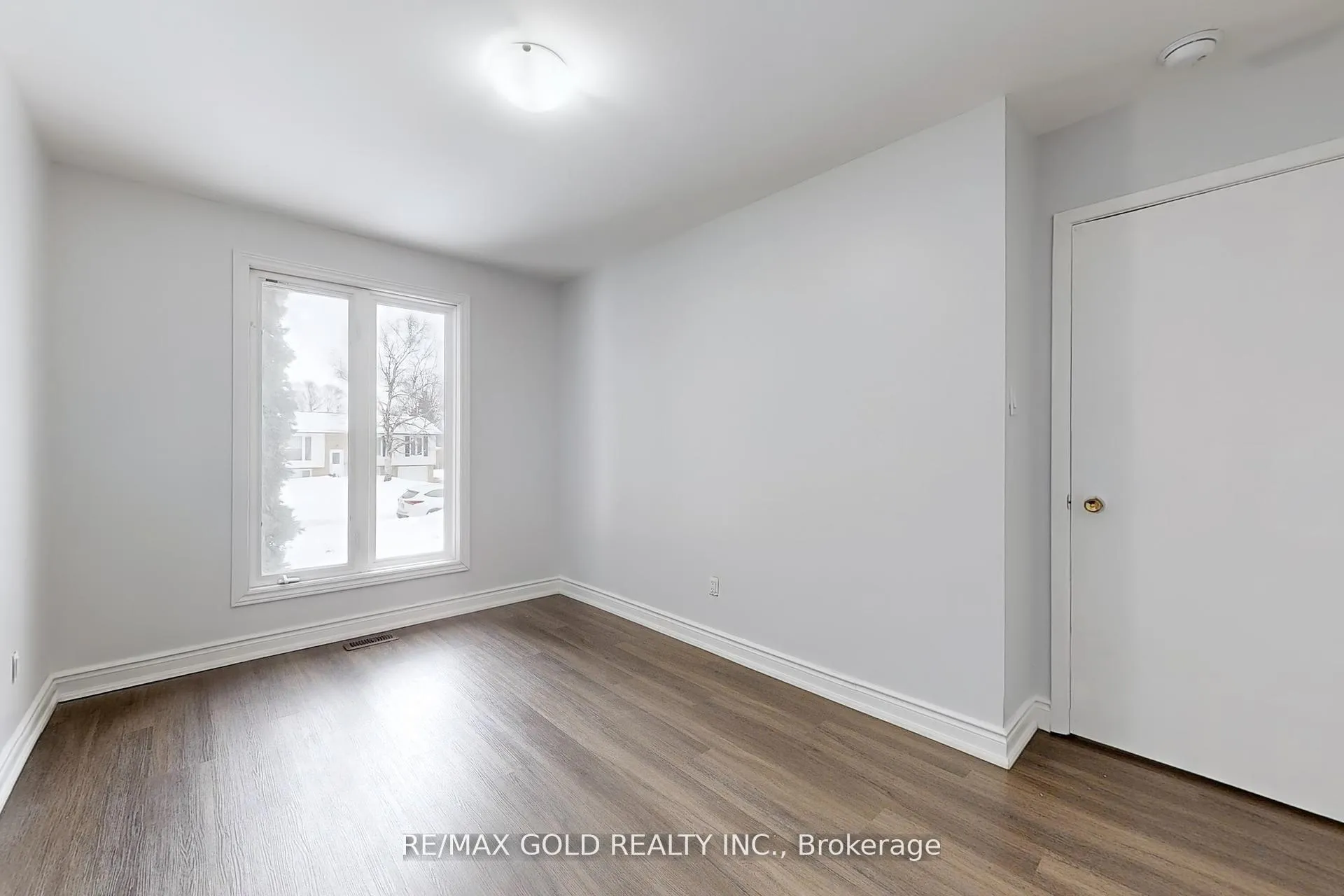 Photo 16 of Unit Main, 205 Cherry Court, Barrie, Bayshore — HOMEH