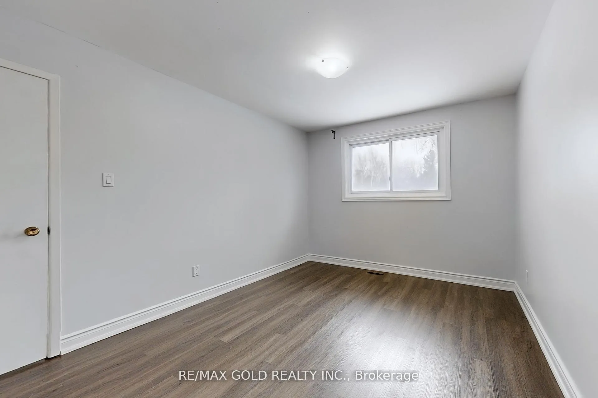 Photo 18 of Unit Main, 205 Cherry Court, Barrie, Bayshore — HOMEH