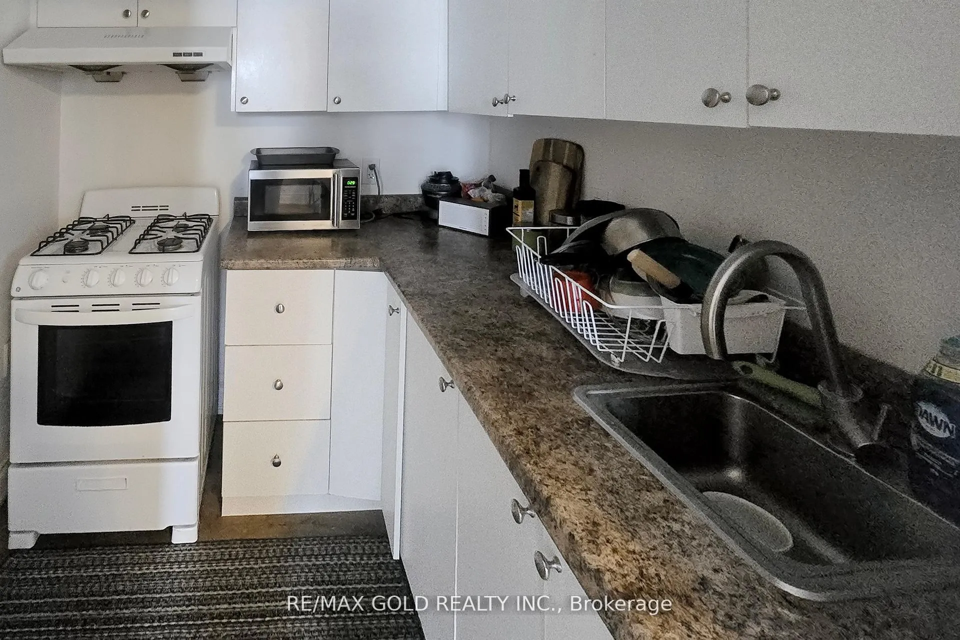 Photo 30 of Unit Main, 205 Cherry Court, Barrie, Bayshore — HOMEH