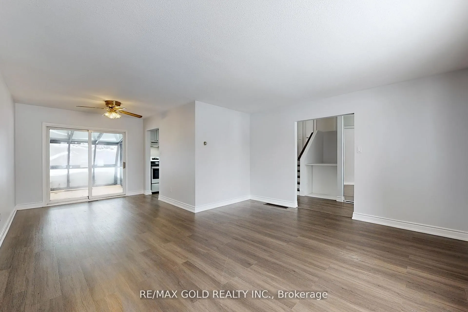 Photo 32 of Unit Main, 205 Cherry Court, Barrie, Bayshore — HOMEH