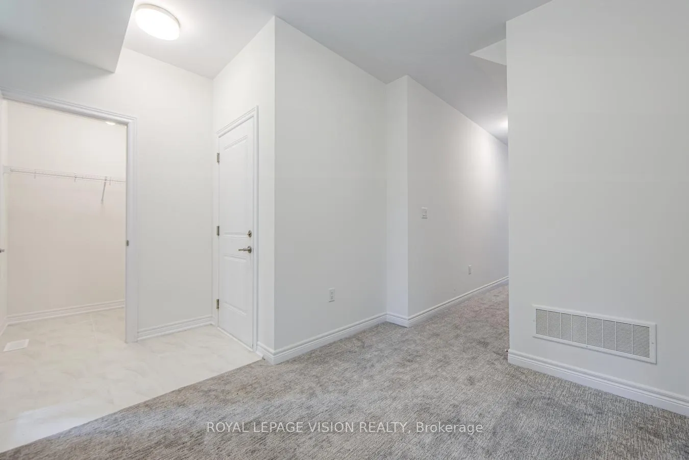 Photo 7 of 32 Folcroft Street, Brampton, Credit Valley — HOMEH