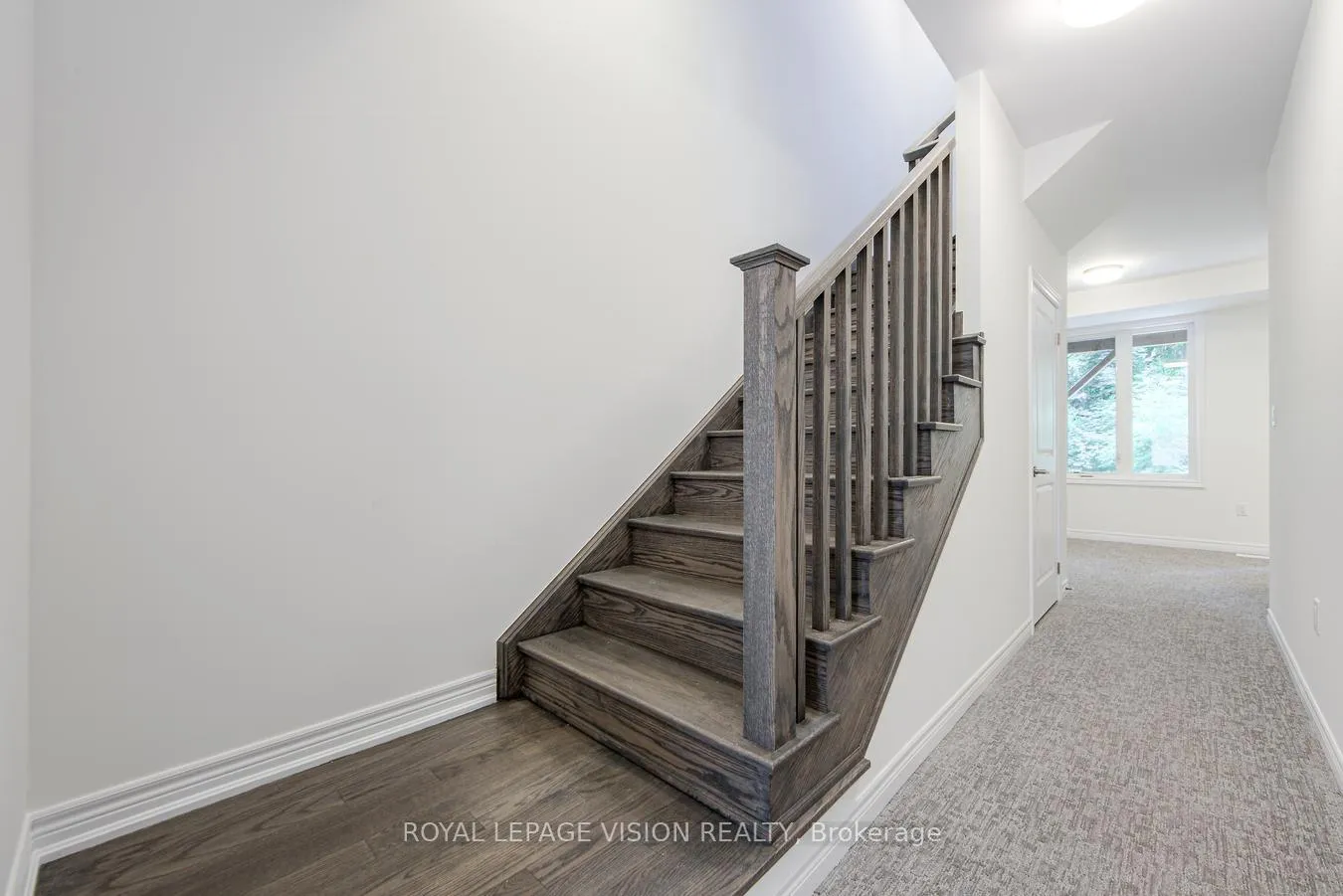 Photo 9 of 32 Folcroft Street, Brampton, Credit Valley — HOMEH