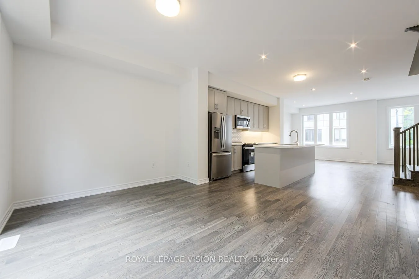 Photo 11 of 32 Folcroft Street, Brampton, Credit Valley — HOMEH
