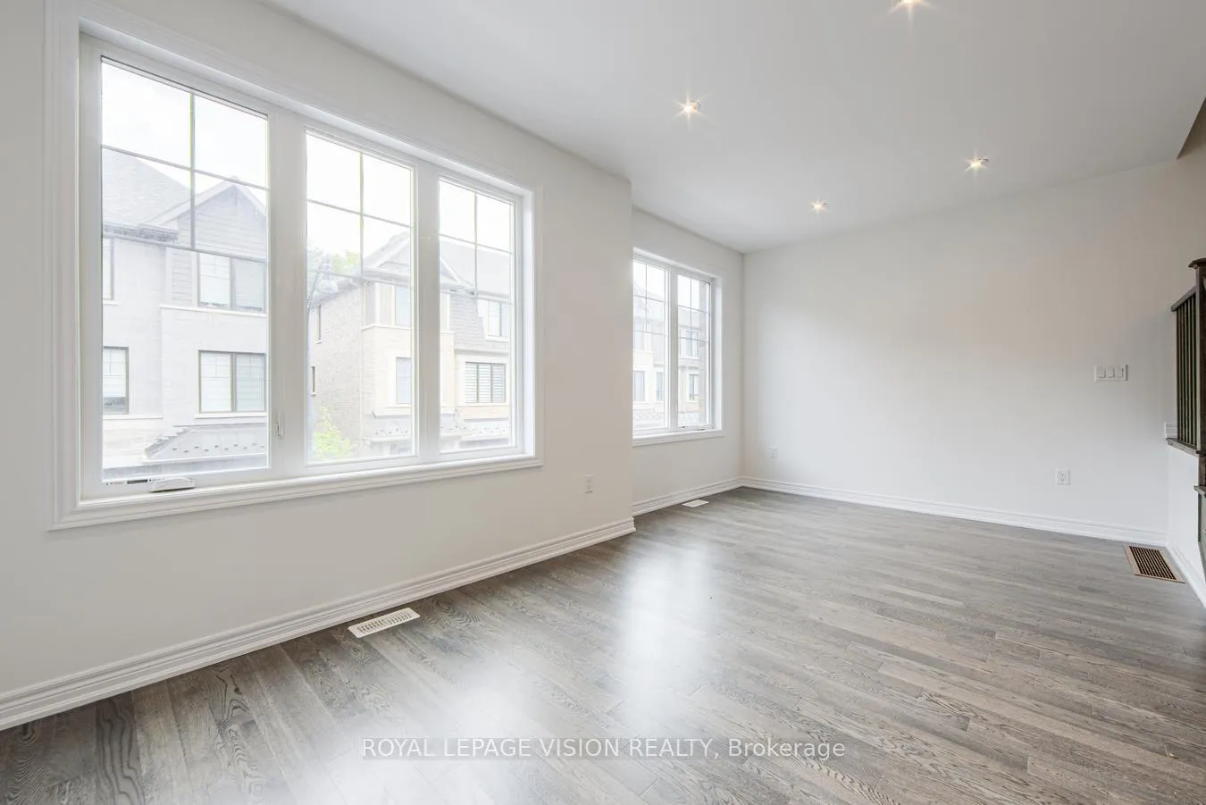 Photo 22 of 32 Folcroft Street, Brampton, Credit Valley — HOMEH