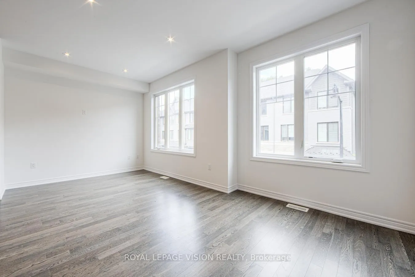 Photo 25 of 32 Folcroft Street, Brampton, Credit Valley — HOMEH