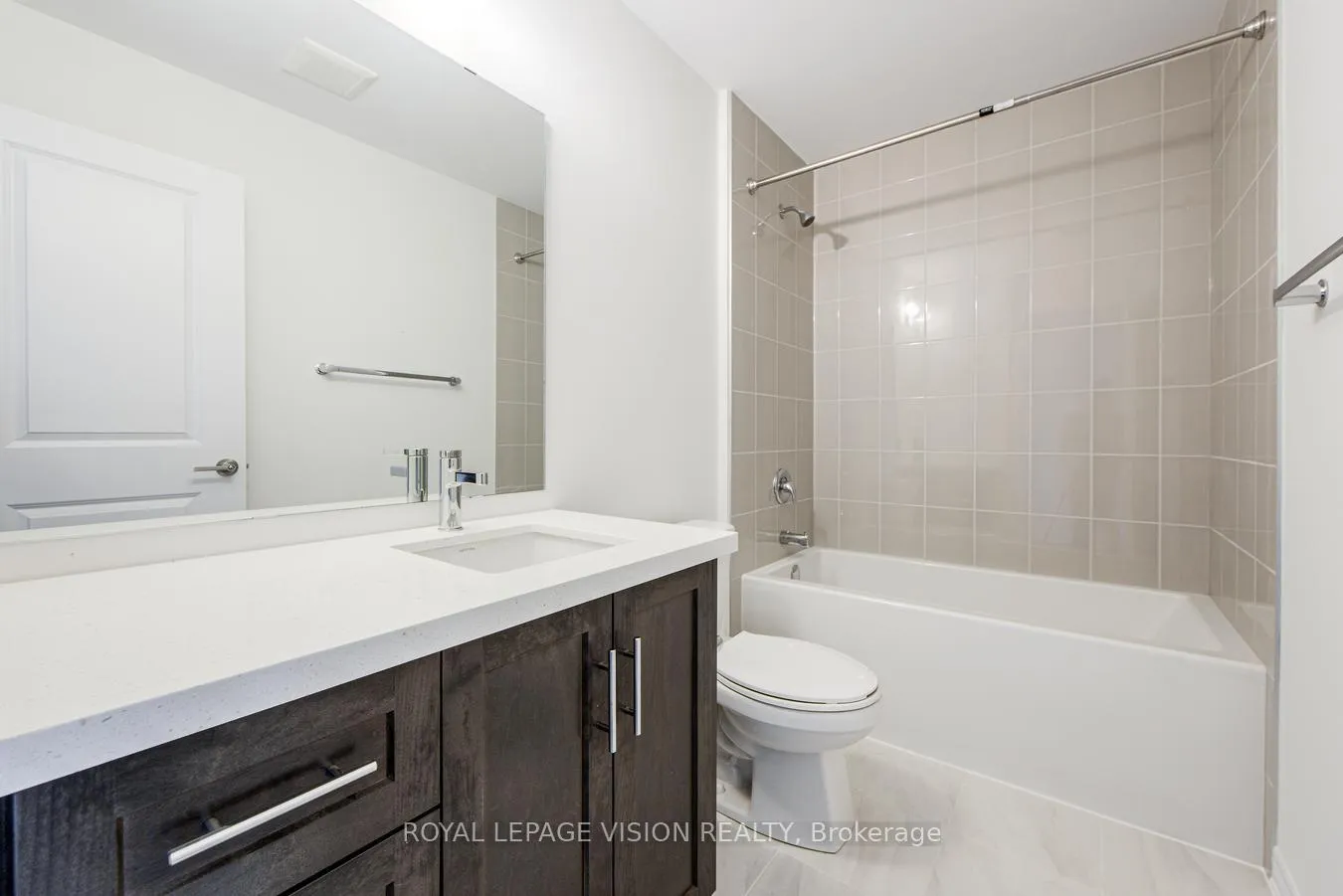 Photo 33 of 32 Folcroft Street, Brampton, Credit Valley — HOMEH