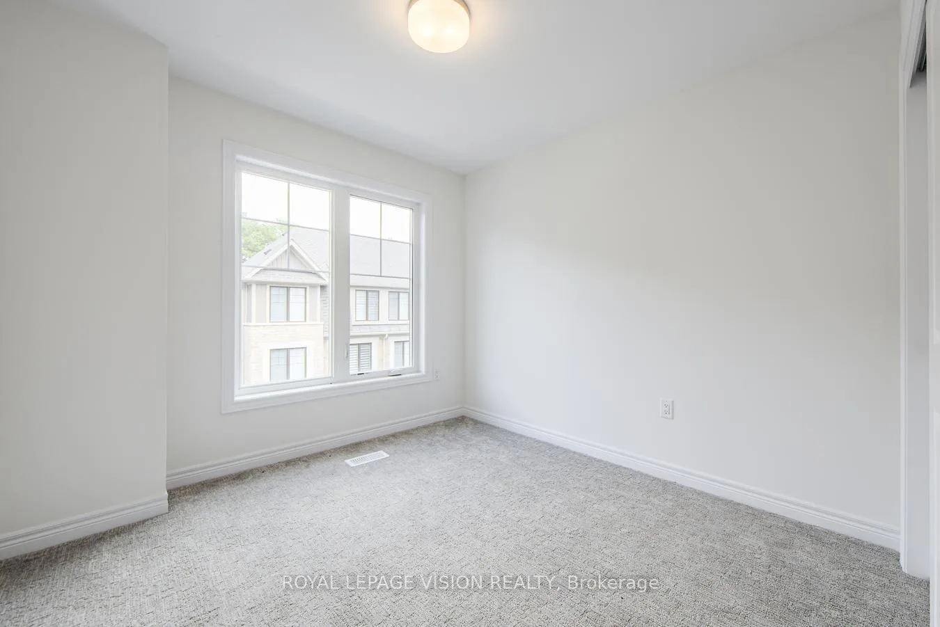 Photo 35 of 32 Folcroft Street, Brampton, Credit Valley — HOMEH