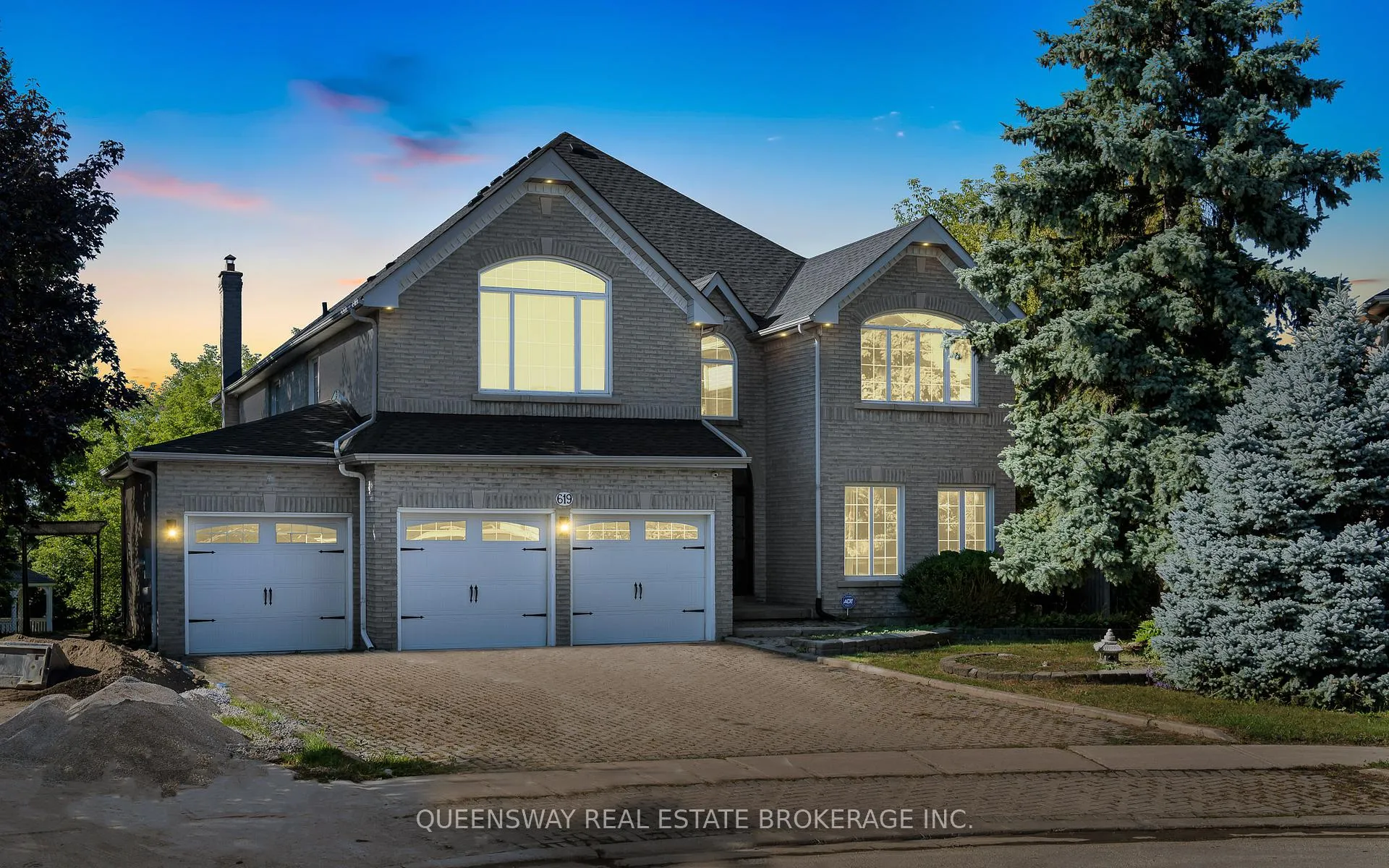 Front of 619 Culler Mews