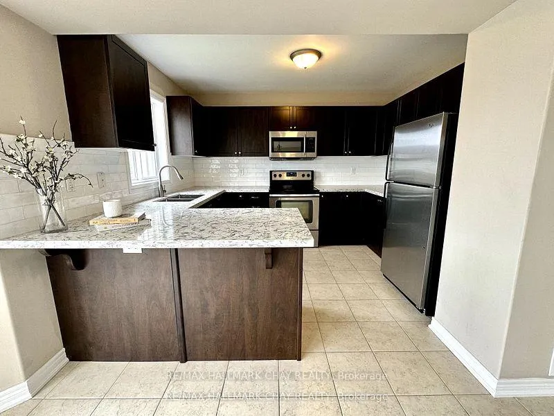 Photo 6 of 71 Pearl Drive, Orillia — HOMEH
