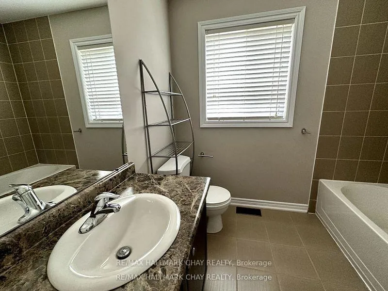 Photo 9 of 71 Pearl Drive, Orillia — HOMEH