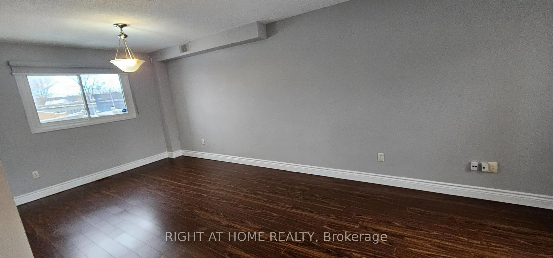 Photo 4 of Unit Main, 189 Timberlane Drive, Brampton, Fletcher's Creek South — HOMEH