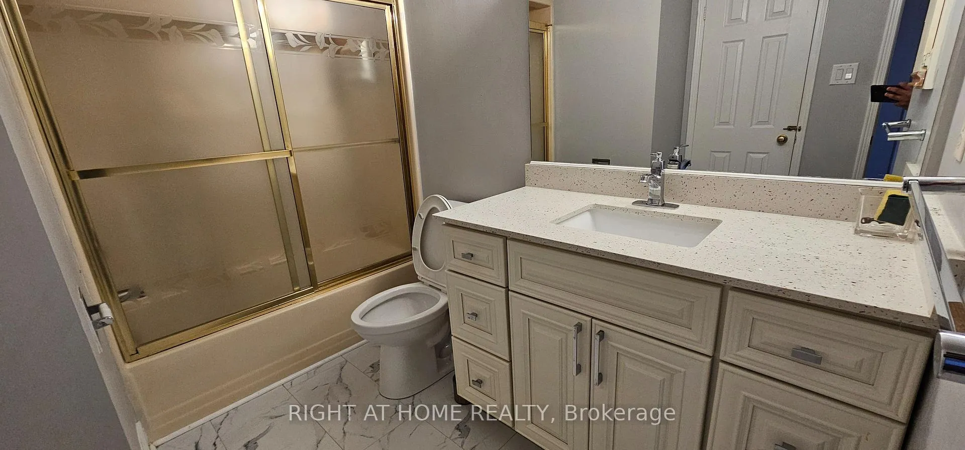 Photo 8 of Unit Main, 189 Timberlane Drive, Brampton, Fletcher's Creek South — HOMEH