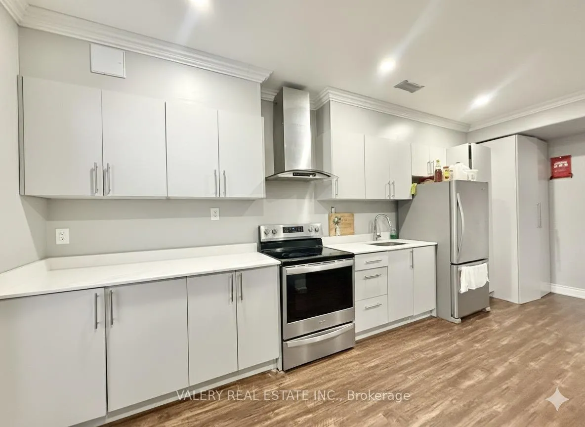 Photo 1 of 15 Perkins Drive, Brampton, Northwest Sandalwood Parkway — HOMEH