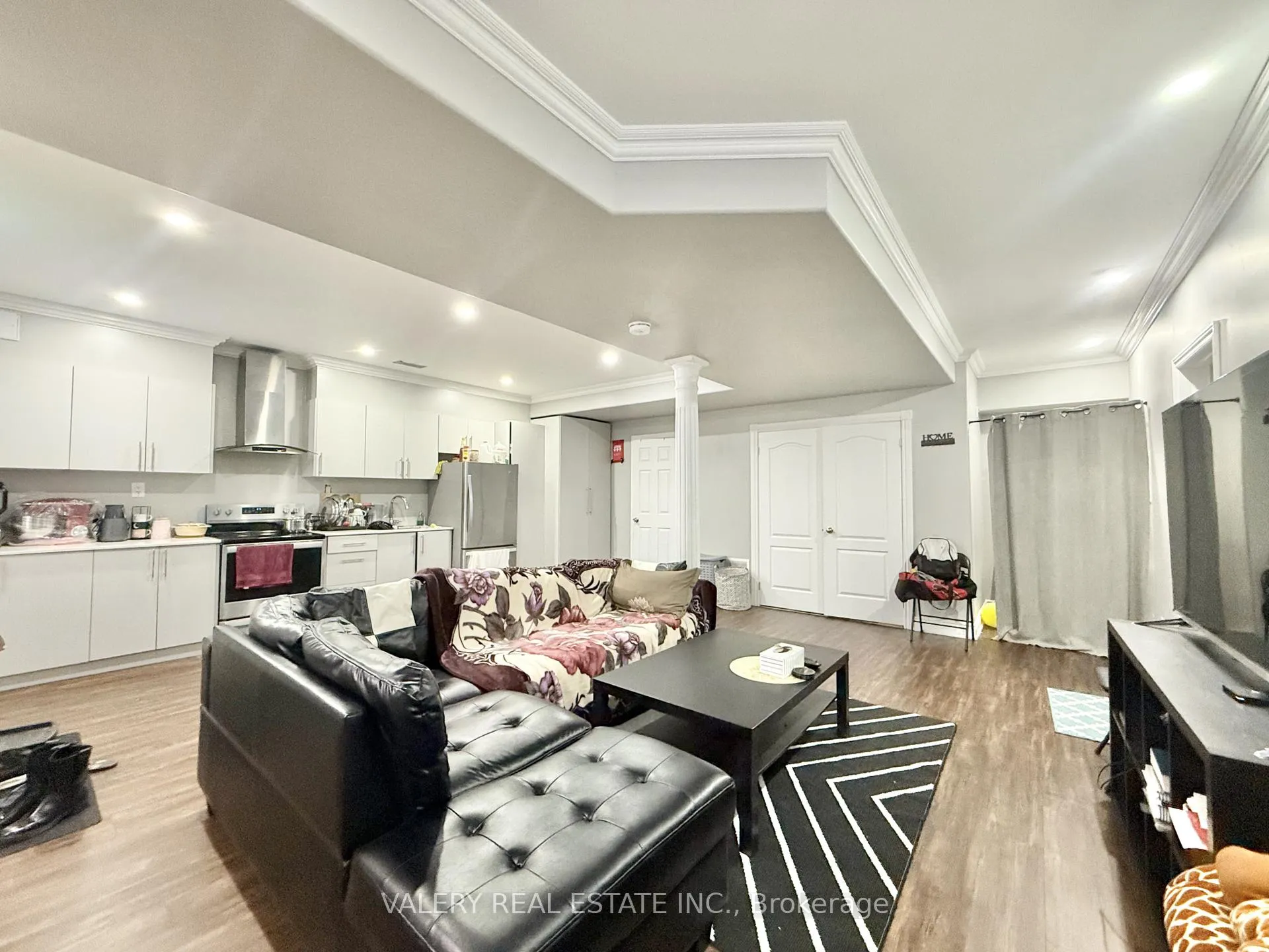 Photo 2 of 15 Perkins Drive, Brampton, Northwest Sandalwood Parkway — HOMEH