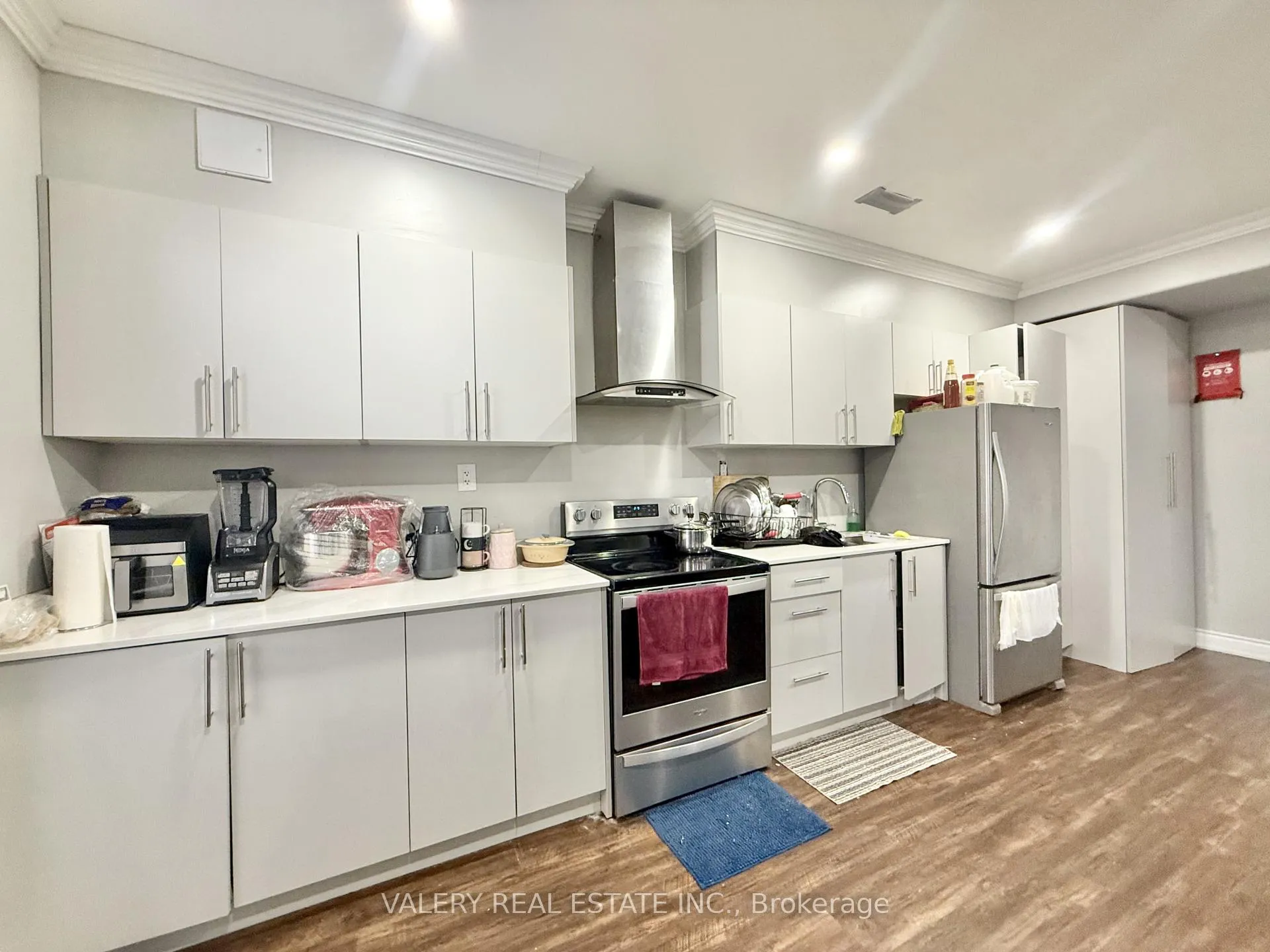 Photo 7 of 15 Perkins Drive, Brampton, Northwest Sandalwood Parkway — HOMEH