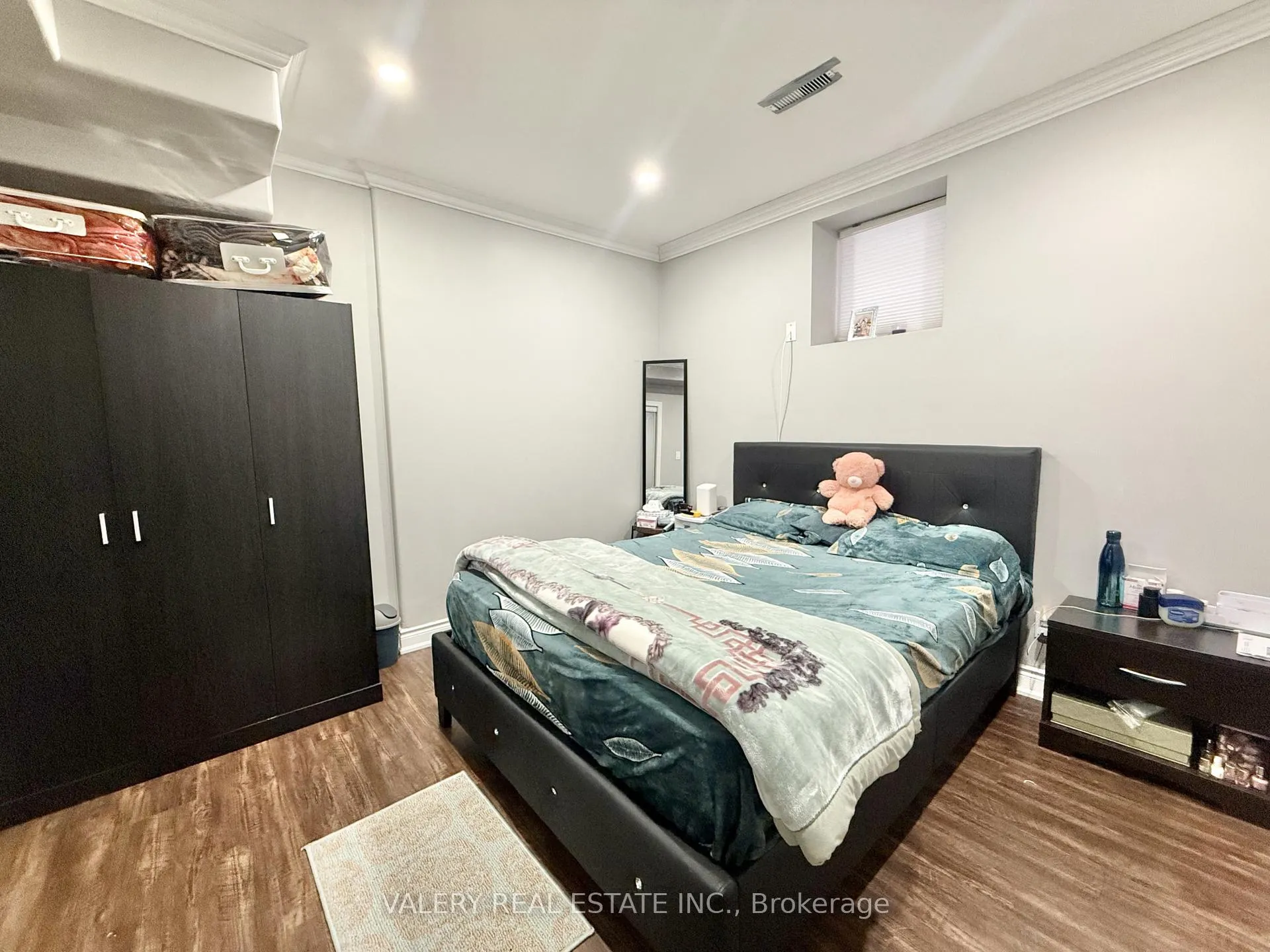Photo 10 of 15 Perkins Drive, Brampton, Northwest Sandalwood Parkway — HOMEH