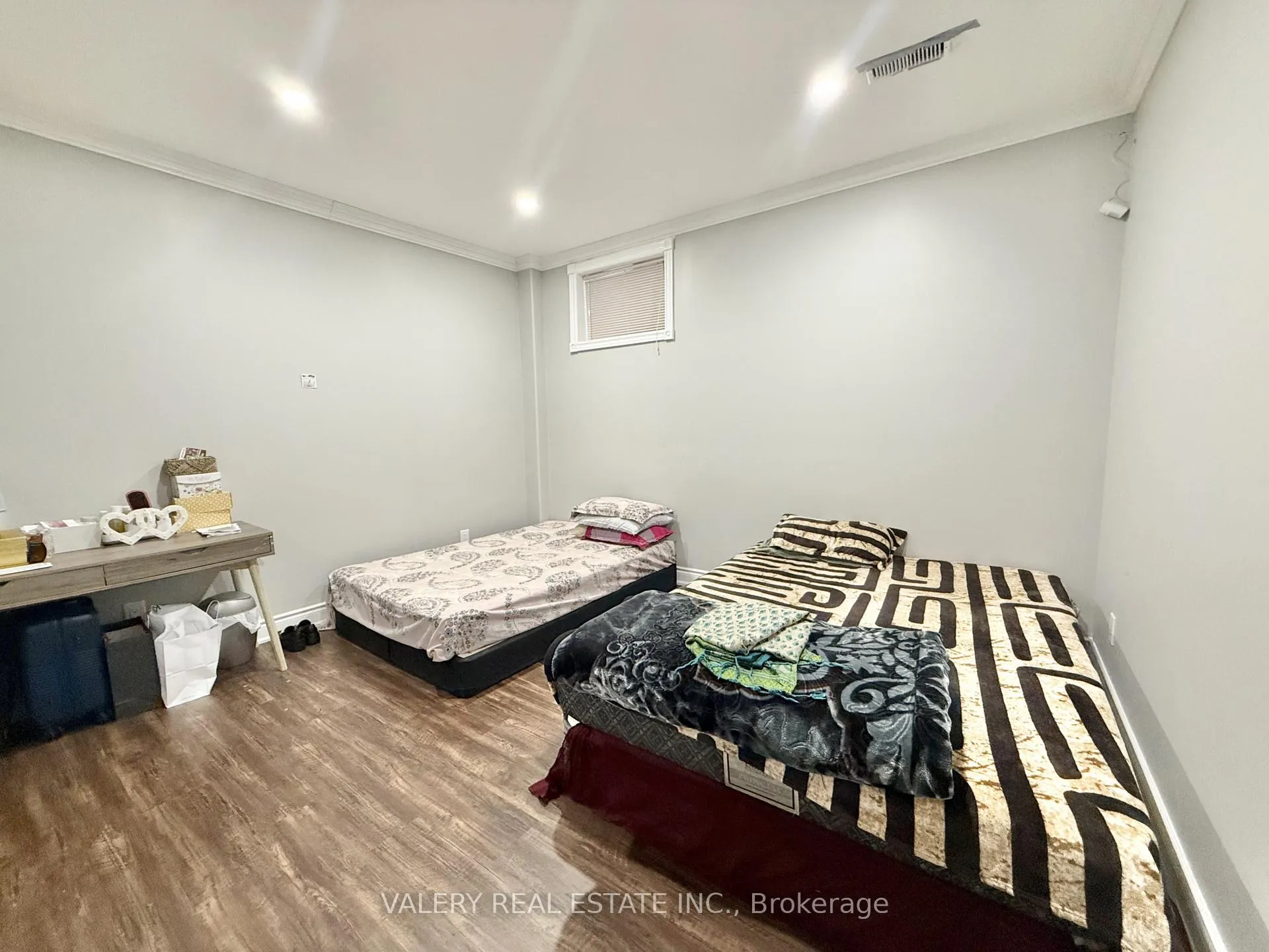 Photo 13 of 15 Perkins Drive, Brampton, Northwest Sandalwood Parkway — HOMEH