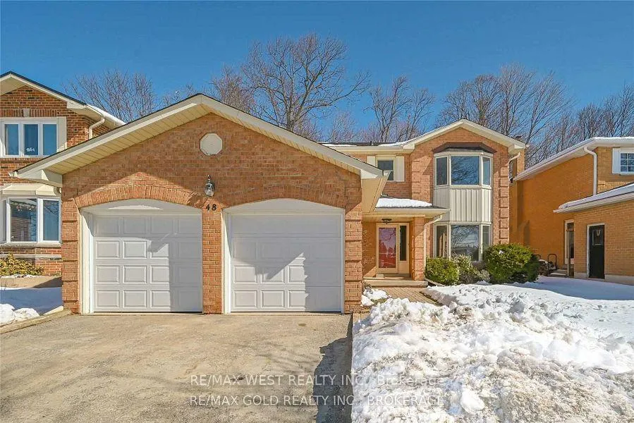 Photo 3 of 48 Regentview Drive, Brampton, Heart Lake East — HOMEH