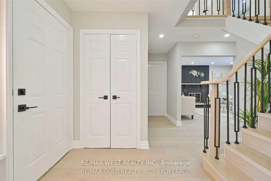 Photo 7 of 48 Regentview Drive, Brampton, Heart Lake East — HOMEH