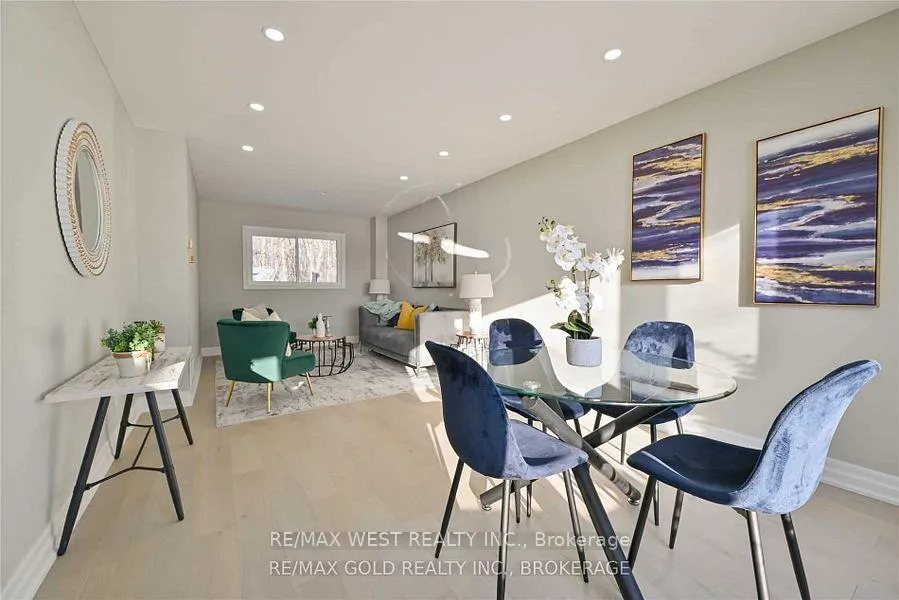 Photo 8 of 48 Regentview Drive, Brampton, Heart Lake East — HOMEH
