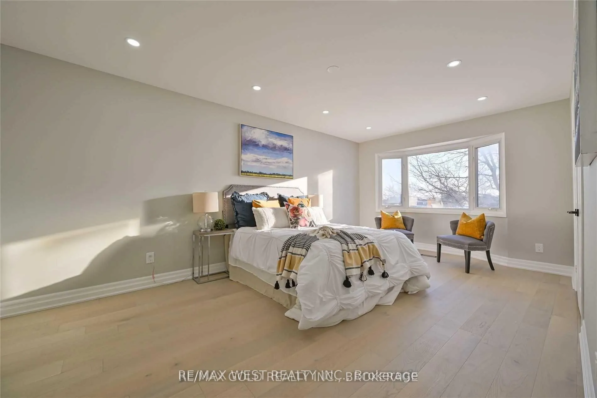 Photo 23 of 48 Regentview Drive, Brampton, Heart Lake East — HOMEH