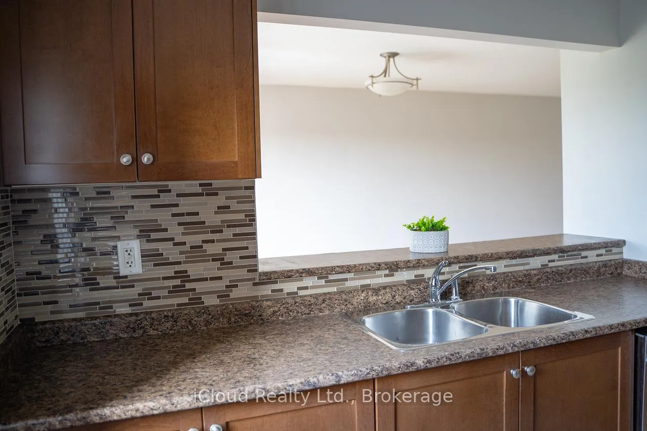 Photo 4 of 637 Speyer Circle, Milton, Harrison — HOMEH